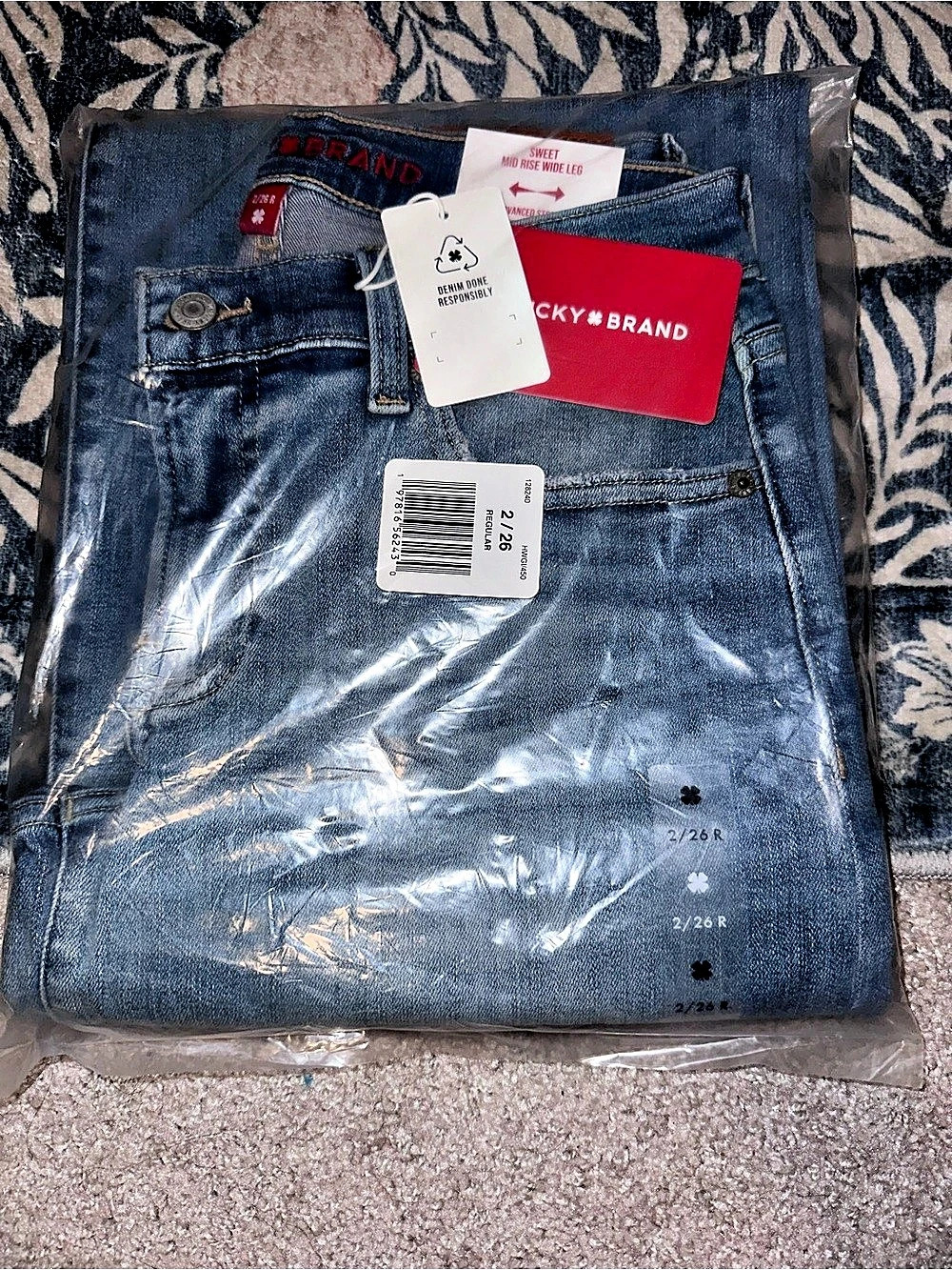 Lucky Brand Sweet Mid Rise Wide Leg Jeans Blue Waist 26 NWT - Picture 3 of 3